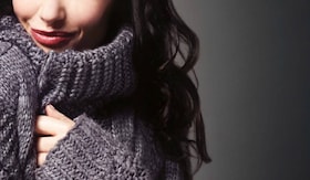 Mit ihren innovativen Technologien schützen AEG Waschmaschinen und Wäschetrockner die Fasern und Farben deiner Kleidung.